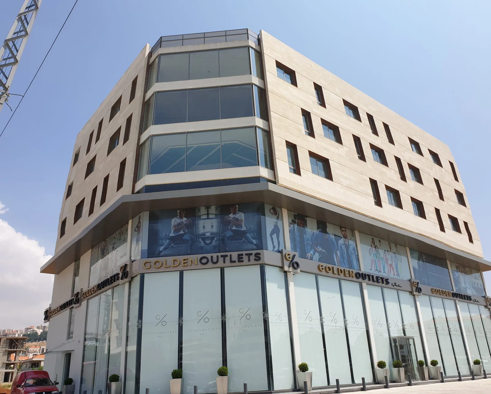 WF 94 Commercial Center
